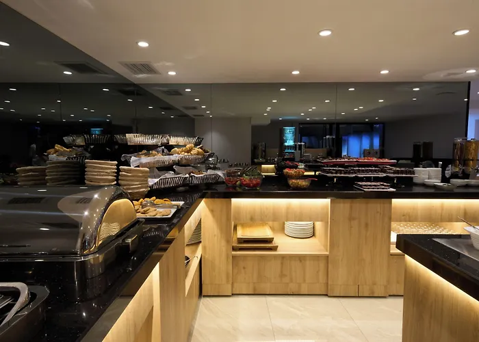 عثمان بيك فاتح فندق